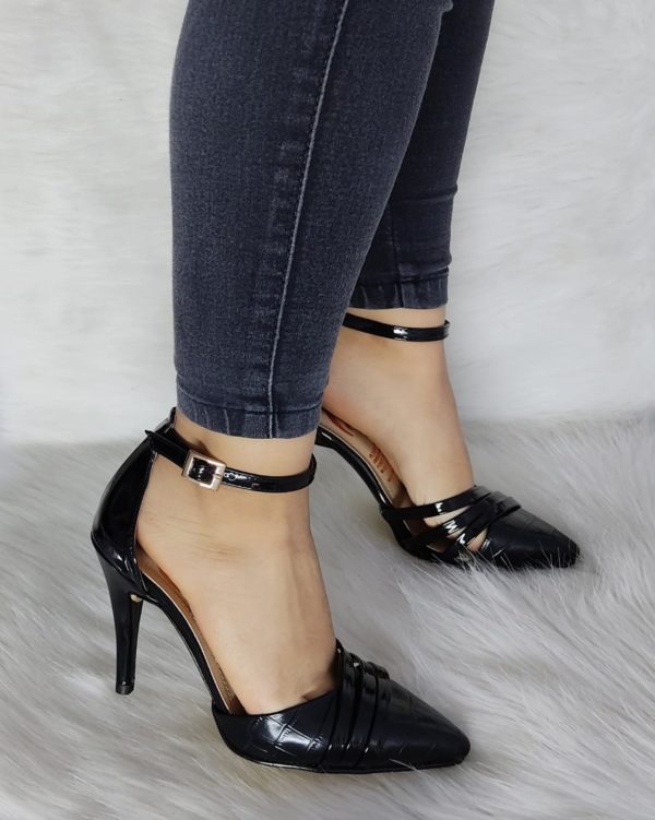 Zapatilla Puntuda NCLL