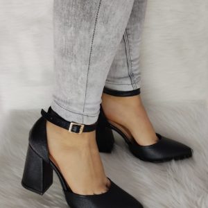 Zapatilla Puntuda CUERO