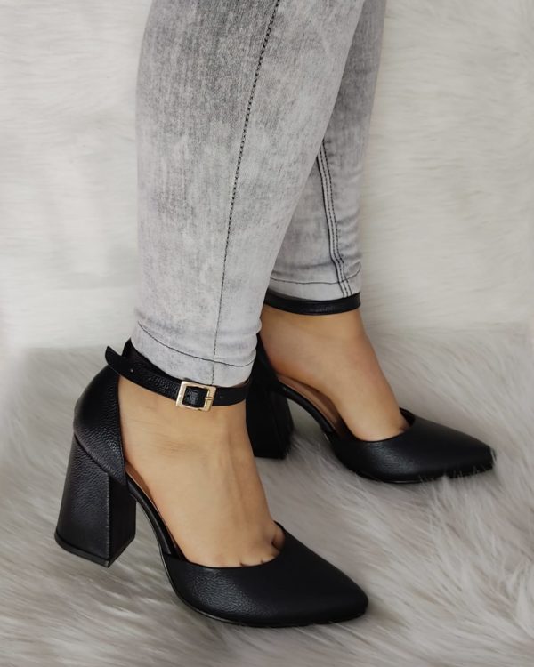 Zapatilla Puntuda CUERO